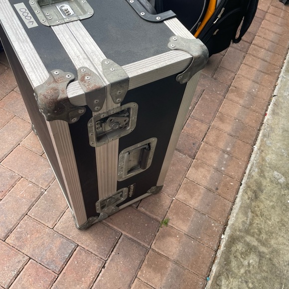 Gear Case Infocus For Projectors.
With internal protection foam and wheels . - Picture 5 of 13